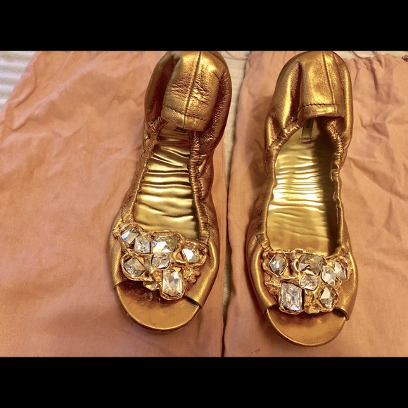 MIU MIU METALLIC GOLD LEATHER BALLET FLATS 6 $800 - Picture 5 of 6